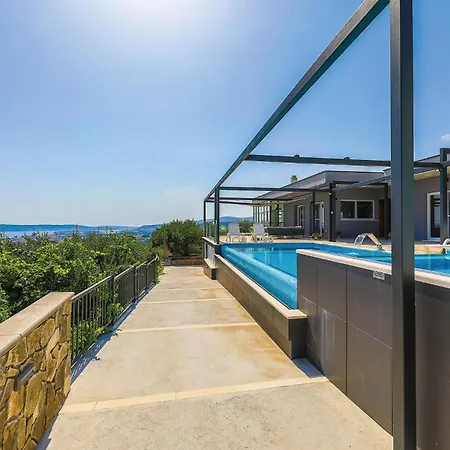 Holiday home Beautiful In Kastel Stari With Jacuzzi Kastel Novi